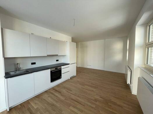 Wohnung zur Miete - Erstbezug 1.019 € 3 Zimmer 92,6 m² EG frei ab 01.03.2026 Gransee 16775