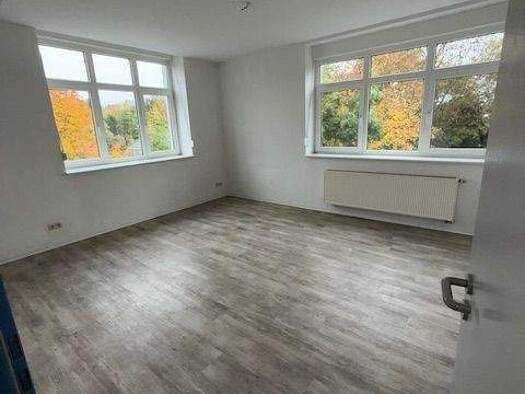 Wohnung zur Miete 600 € 3 Zimmer 85 m² 1. Geschoss Am Bahnhof 15 Stadtroda 07646