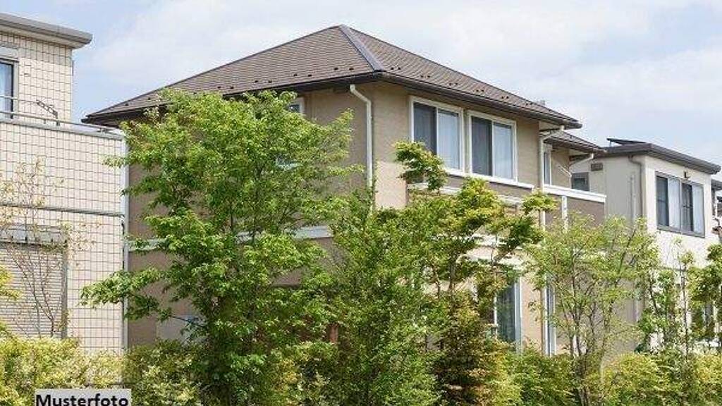 Mehrfamilienhaus zum Kauf 324.000 € 6 Zimmer 257 m² 524 m² Grundstück Oeventrop Arnsberg 59823