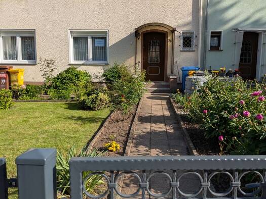 Reihenmittelhaus zum Kauf 125.000 € 4 Zimmer 81 m² 335 m² Grundstück frei ab sofort Braunsbedra Braunsbedra 06242