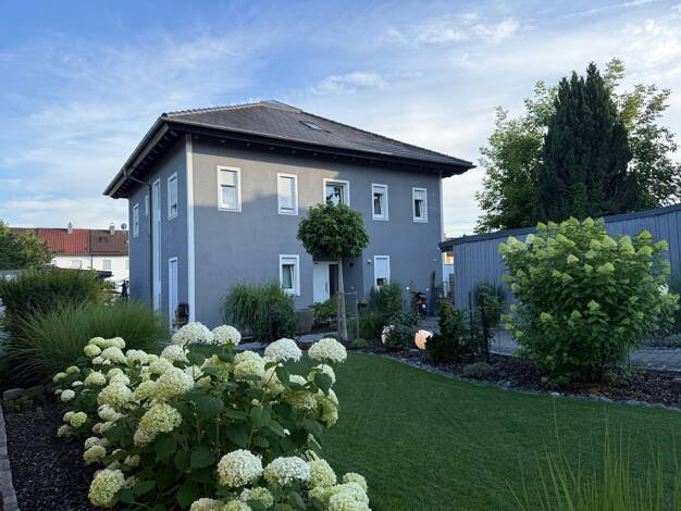 Villa zum Kauf provisionsfrei 1.150.000 € 10 Zimmer 264 m² 1.024 m² Grundstück Landau Landau an der Isar 94405