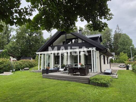 Einfamilienhaus zum Kauf 335.000 € 4 Zimmer 138 m² 944 m² Grundstück Ajomiehenkuja 10 Vantaa 01400