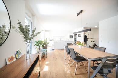 Penthouse zum Kauf 675.000 € 3,5 Zimmer 138 m² 3. Geschoss Estenfeld Estenfeld 97230