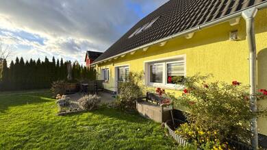 Wohnung zum Kauf 208.000 € 4 Zimmer 124 m² EG Holzweißig Holzweißig 06808