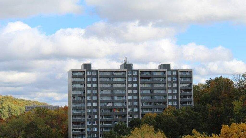 Wohnung zur Miete nur mit Wohnberechtigungsschein 405 € 3 Zimmer 81,3 m² 1. Geschoss frei ab 18.04.2026 Zur Sonnenhöhe 103 Löbbeckenkopf Iserlohn 58636