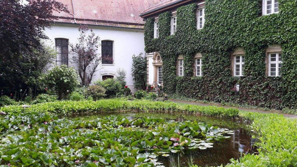 Schloss zum Kauf provisionsfrei 2.800.000 € 7 Zimmer 407 m² 3.300 m² Grundstück Rübgarten Pliezhausen 72124