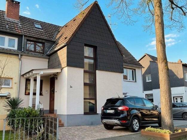 Reihenmittelhaus zum Kauf provisionsfrei 350.000 € 4 Zimmer 98 m² 230 m² Grundstück Lingenfeld 3 a Wiesdorf Leverkusen 51373