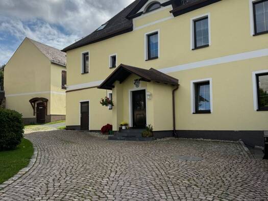 Einfamilienhaus zum Kauf 329.000 € 6 Zimmer 237 m² 3.000 m² Grundstück frei ab sofort Limbach Limbach 08491