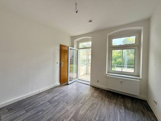 Wohnung zur Miete 320 € 2 Zimmer 57,8 m² EG Krähenhügelstraße 36 Haselbrunn Plauen 08525