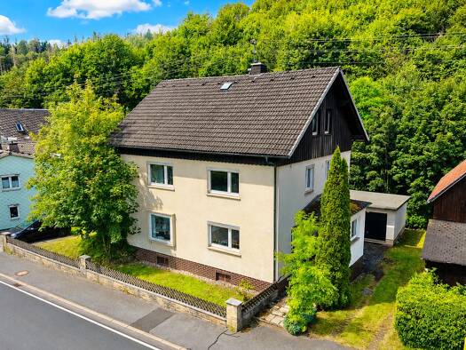 Mehrfamilienhaus zum Kauf 109.000 € 7 Zimmer 189,4 m² 475 m² Grundstück Förtschendorf Pressig 96332