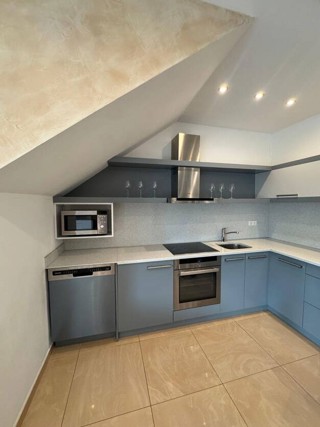 Wohnung zur Miete 2.500 € 3 Zimmer 105 m² Dachgeschoss, 2. Geschoss Eichendorffstraße 4 Stockum Düsseldorf 40474