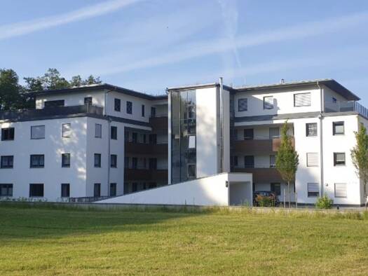 Terrassenwohnung zum Kauf provisionsfrei 389.000 € 3 Zimmer 85,4 m² Geschoss EG/3 frei ab sofort Mietraching Deggendorf 94469