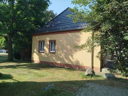 Haus zum Kauf 190.000 € 5 Zimmer 183,2 m² 621 m² Grundstück Eckartstraße 24a Eilenburg 04838