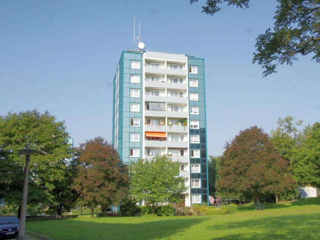 Wohnung zur Miete 339 € 2 Zimmer 52 m² 7. Geschoss frei ab 02.09.2025 Erich-Ohser-Straße 20 Stadtmitte Plauen 08525