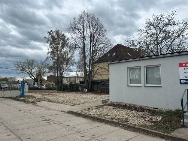 Gewerbepark zur Miete provisionsfrei 800 € 200 m² Grundstück Äußere Radeweller Strasse 9 Radewell-Osendorf Halle (Saale) 06132