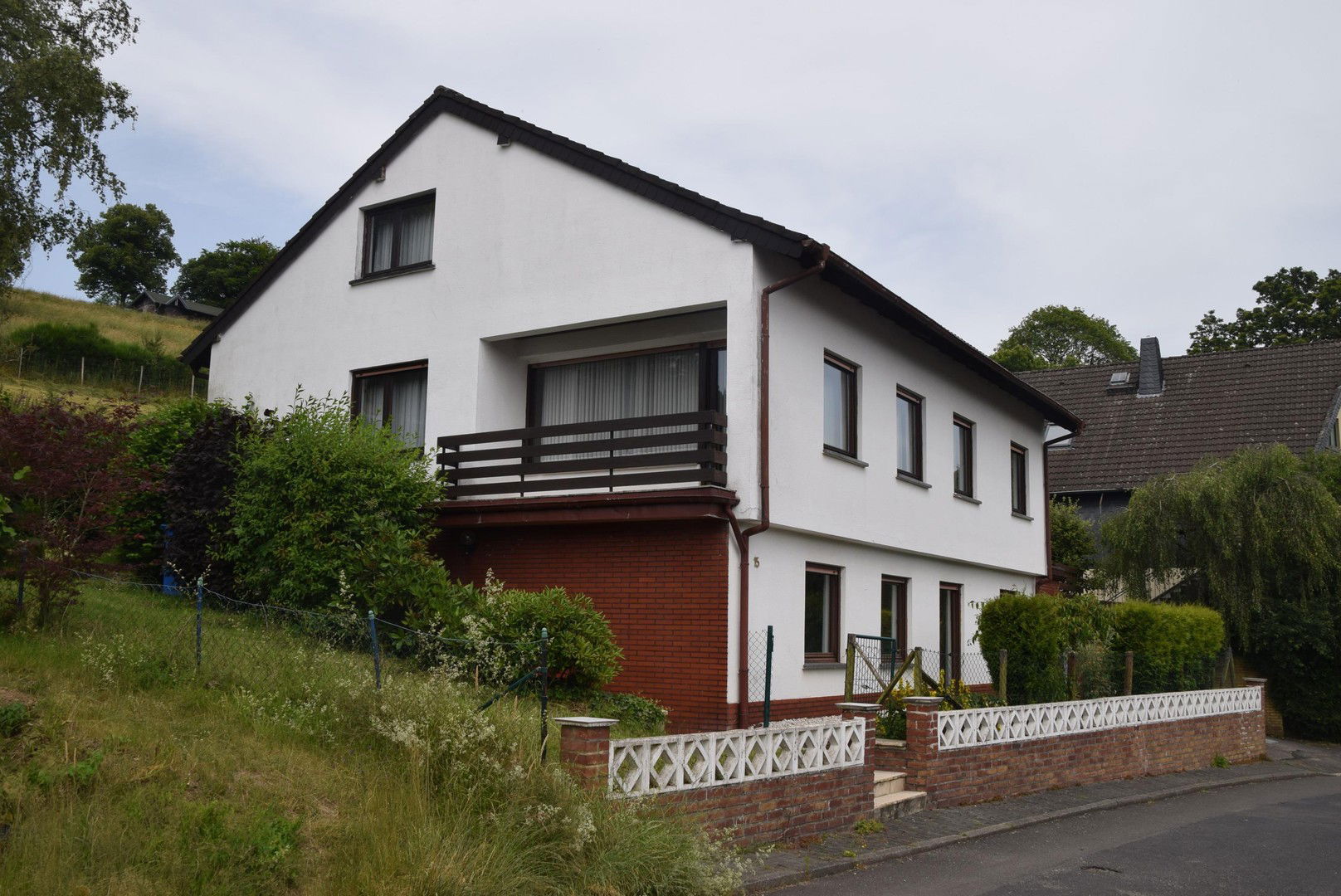 Einfamilienhaus zum Kauf provisionsfrei 189.000 € 6 Zimmer 160 m²<br/>Wohnfläche 600 m²<br/>Grundstück Hellenthal Hellenthal 53940