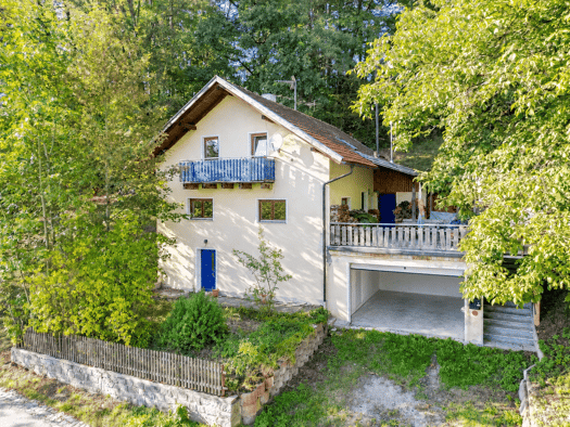 Einfamilienhaus zum Kauf 219.000 € 5 Zimmer 141,6 m² 1.196 m² Grundstück Empertsreut Perlesreut 94157
