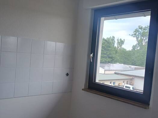 Wohnung zur Miete 600 € 3 Zimmer 63 m² Geschoss 2/3 frei ab 01.08.2026 Großauheim Hanau 63457