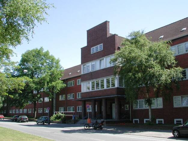Wohnung zur Miete 451 € 2 Zimmer 40,8 m² frei ab 01.08.2025 Westring 288-306 Schreventeich Kiel 24116
