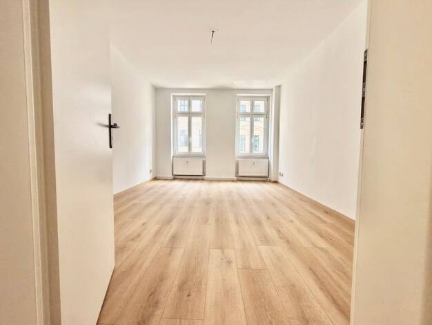 Wohnung zum Kauf 270.000 € 3 Zimmer 78 m² 1. Geschoss Neustadt-Neuschönefeld Ost 04315