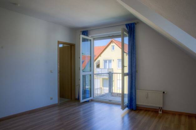 Wohnung zur Miete 340 € 1 Zimmer 26 m² 2. Geschoss frei ab 01.09.2025 Weiden Weiden in der Oberpfalz 92637