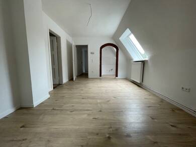 Wohnung zur Miete 329 € 2 Zimmer 50 m² Dachgeschoss, 1. Geschoss Lissaer Zeile 3 Fedderwardergroden Wilhelmshaven 26388