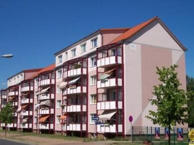 Wohnung zur Miete 329 € 3 Zimmer 59,8 m² 4. Geschoss frei ab sofort Dr.-Schwentner-Str. 9 Neustrelitz Neustrelitz 17235