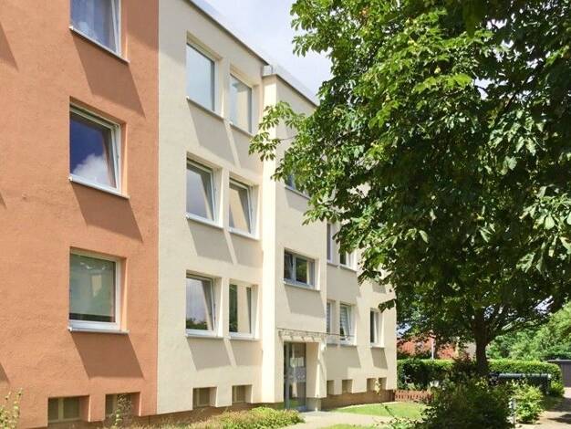 Wohnung zur Miete 641 € 3 Zimmer 76,3 m² 1. Geschoss frei ab 13.12.2025 Feuerbachstr. 1 Berenbostel Garbsen 30827