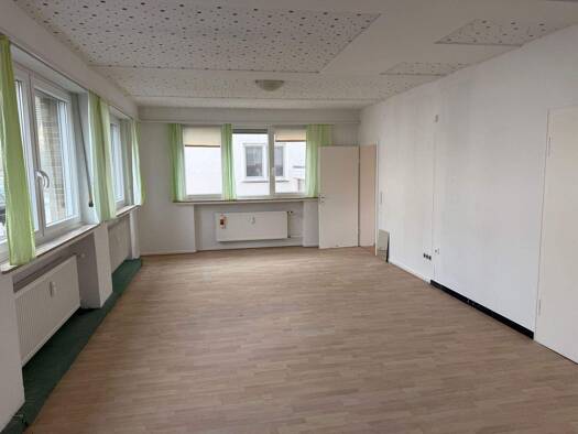 Wohnung zur Miete 650 € 3 Zimmer 94 m² EG Niederense Ense 59469