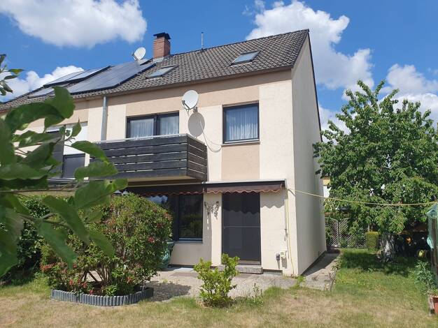 Doppelhaushälfte zum Kauf 539.000 € 5 Zimmer 128 m² 316 m² Grundstück frei ab sofort Feucht Feucht 90537