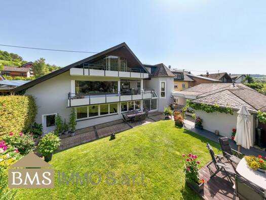 Mehrfamilienhaus zum Kauf als Kapitalanlage geeignet 840.000 € 7 Zimmer 607,9 m² 818 m² Grundstück Irrel 54666