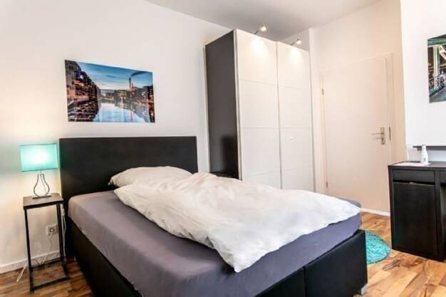 WG-Zimmer zur Miete Wohnen auf Zeit 550 € 19 m² 3. Geschoss frei ab 30.06.2025 Elbestraße 00 3.OGli Bahnhofsviertel Frankfurt am Main 60329