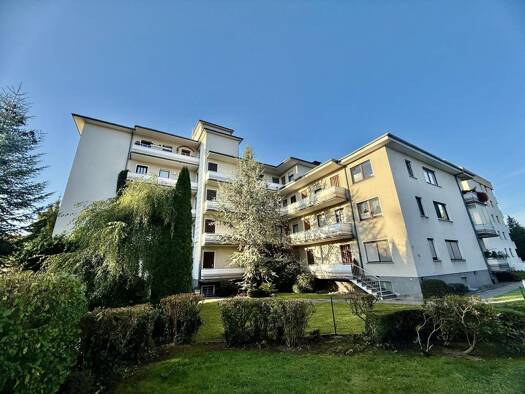 Wohnung zum Kauf 77.900 € 2 Zimmer 56 m² Bad Pyrmont Bad Pyrmont 31812