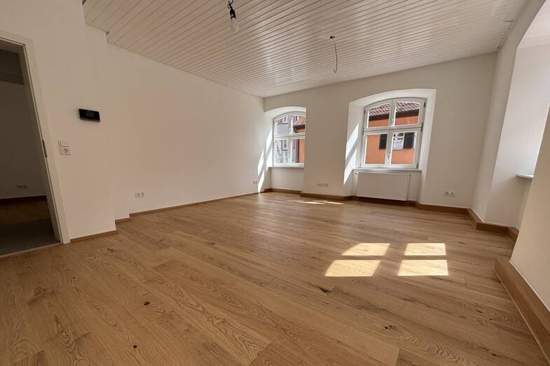 Wohnung zur Miete 1.050 € 3 Zimmer 95 m² frei ab sofort Dinkelsbühl Dinkelsbühl 91550