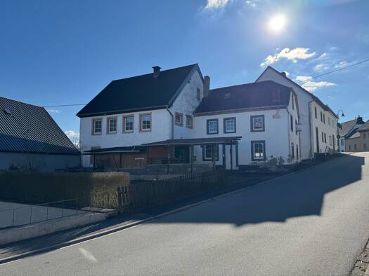 Einfamilienhaus zum Kauf 89.500 € 6 Zimmer 184,7 m² 334 m² Grundstück Mehren 54552