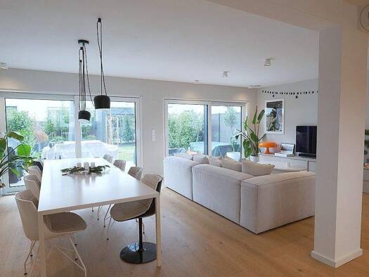 Haus zur Miete Wohnen auf Zeit 2.930 € 5 Zimmer 172 m² frei ab 01.04.2026 Herzogenaurach 91074