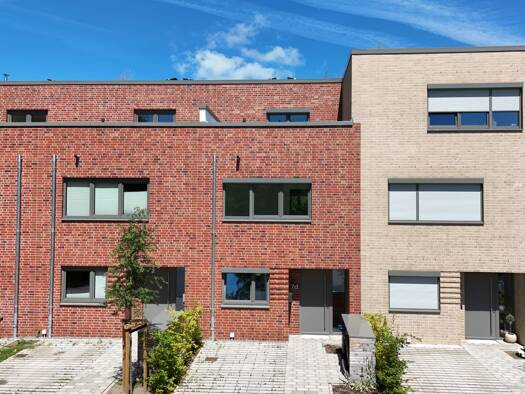 Reihenmittelhaus zur Miete 1.700 € 4,5 Zimmer 150,4 m² 158 m² Grundstück frei ab 01.10.2026 Aumund-Hammersbeck Nord 28755