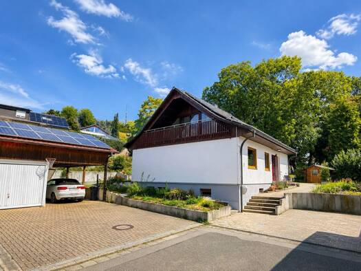 Einfamilienhaus zum Kauf 545.000 € 6 Zimmer 142 m² 1.307 m² Grundstück Bombach Kenzingen 79341