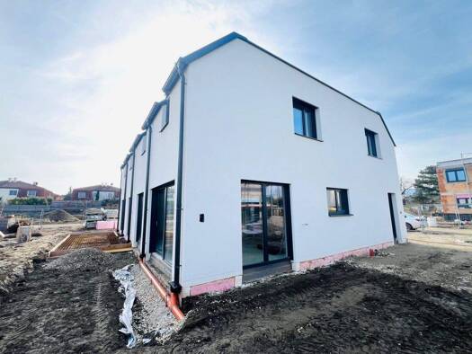 Doppelhaushälfte zum Kauf provisionsfrei 450.000 € 5 Zimmer 119,9 m² Margeritenweg 4 Guntramsdorf 2353