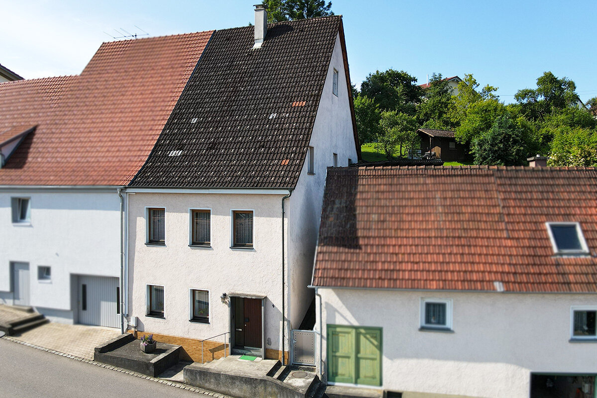 Doppelhaushälfte zum Kauf 99.000 € 3 Zimmer 82,1 m²<br/>Wohnfläche 391 m²<br/>Grundstück Gammertingen Gammertingen 72501