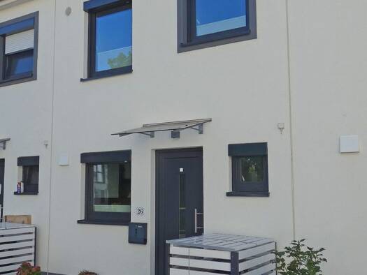 Reihenmittelhaus zum Kauf 420.000 € 4 Zimmer 121 m² 125 m² Grundstück frei ab sofort Mittelshuchting Bremen 28259