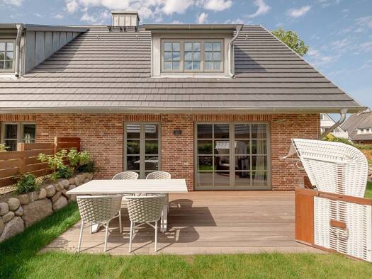 Doppelhaushälfte zum Kauf 2.980.000 € 5 Zimmer 190 m² 590 m² Grundstück frei ab sofort Lerchenweg 15 Westerland Sylt 25980