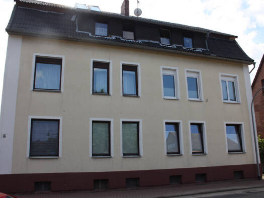 Mehrfamilienhaus zum Kauf als Kapitalanlage geeignet 369.000 € 12 Zimmer 356,4 m² 578 m² Grundstück Walbecker Tor 5 Grasleben Grasleben 38368