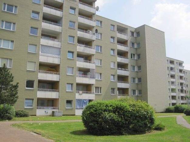 Wohnung zur Miete 814 € 2 Zimmer 65 m² 5. Geschoss frei ab 21.06.2026 Riesengebirgsstr. 2 Tannenbusch Bonn 53119