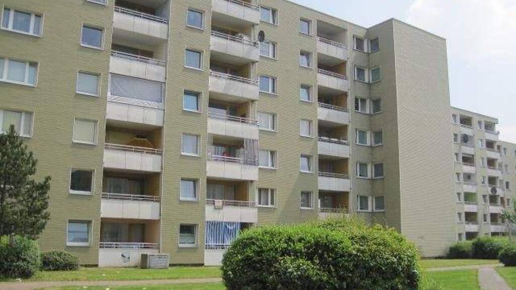 Wohnung zur Miete 814 € 2 Zimmer 65 m² 5. Geschoss frei ab 21.06.2026 Riesengebirgsstr. 2 Tannenbusch Bonn 53119
