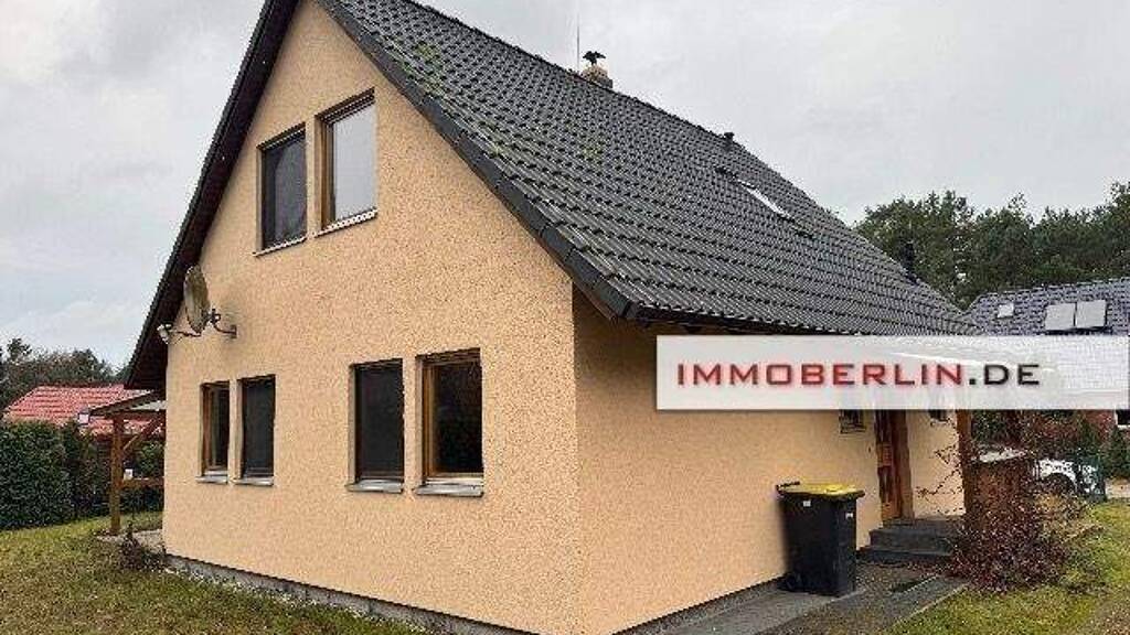 Haus zum Kauf 335.000 € 4 Zimmer 813 m² Grundstück Groß Schönebeck Schorfheide 16244