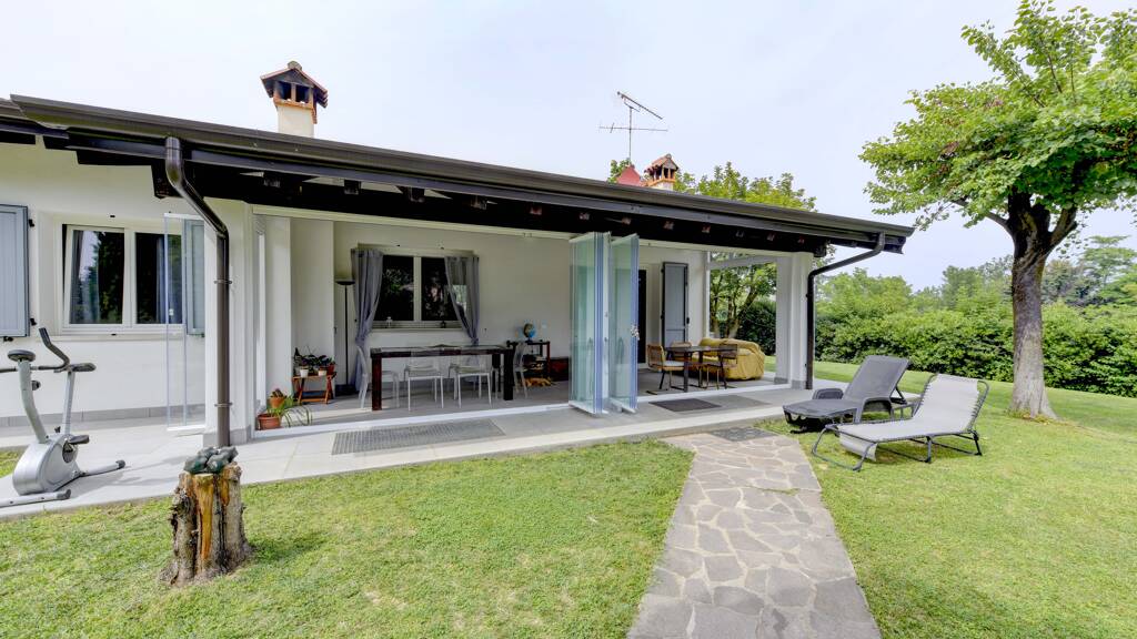 Villa zum Kauf 790.000 € 3 Zimmer 185 m² 800 m² Grundstück frei ab sofort Via Paradiso San Felice del Benaco