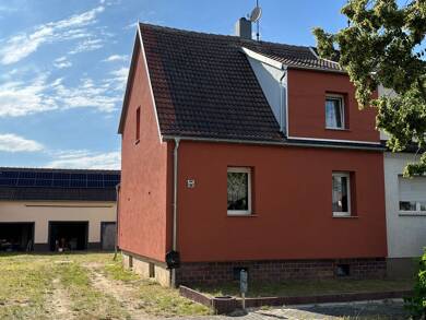 Haus zum Kauf 99.500 € 5 Zimmer 112 m² 565 m² Grundstück frei ab sofort Goethestraße 18 Falkenberg Falkenberg/Elster 04895