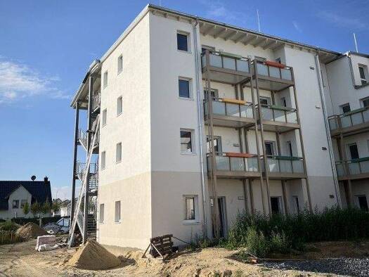 Wohnung zur Miete 641 € 2 Zimmer 46,1 m² Arnsdorf 01477