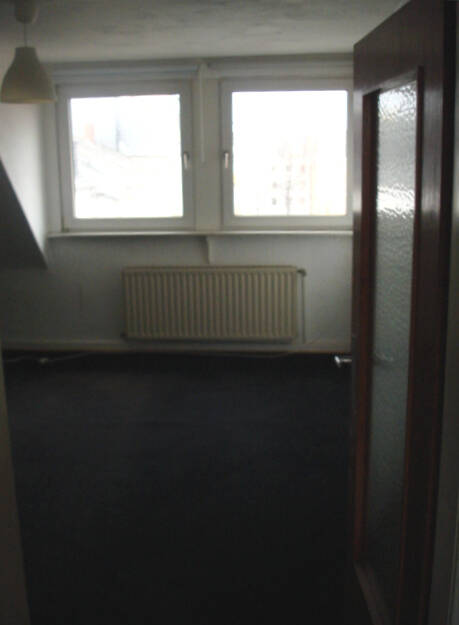 Dachgeschosswohnung in der Dortmunder Nord-Stadt, nahe am Bhf sucht neue Mieter!!!!! – Westerbleichstraße 36, 44147 Dortmund – Vorschaubild 3